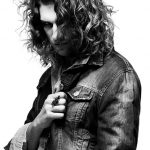 Shoulder-Lengh-Curls